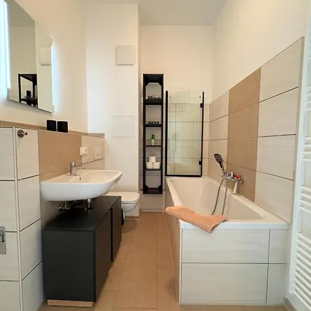 Palais - Altstadt, Balkon Richtung Weinberge, Nahe Burg 2sz