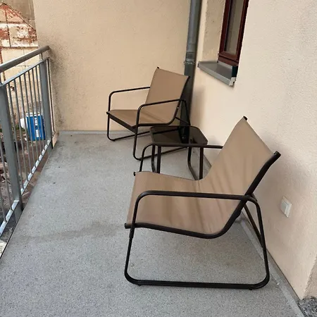 Familienapartment Weinbergblick Altstadt - Palais דירה *