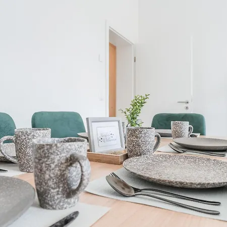 Familienapartment Weinbergblick Altstadt - Palais דירה *