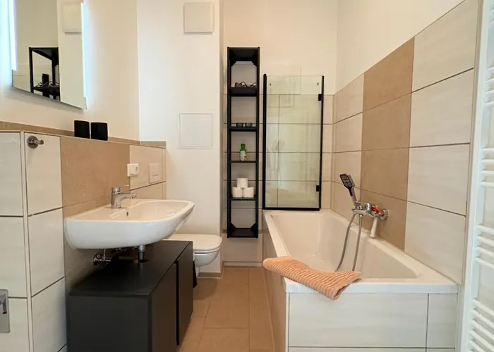 Palais - Altstadt, Balkon Richtung Weinberge, Nahe Burg 2sz